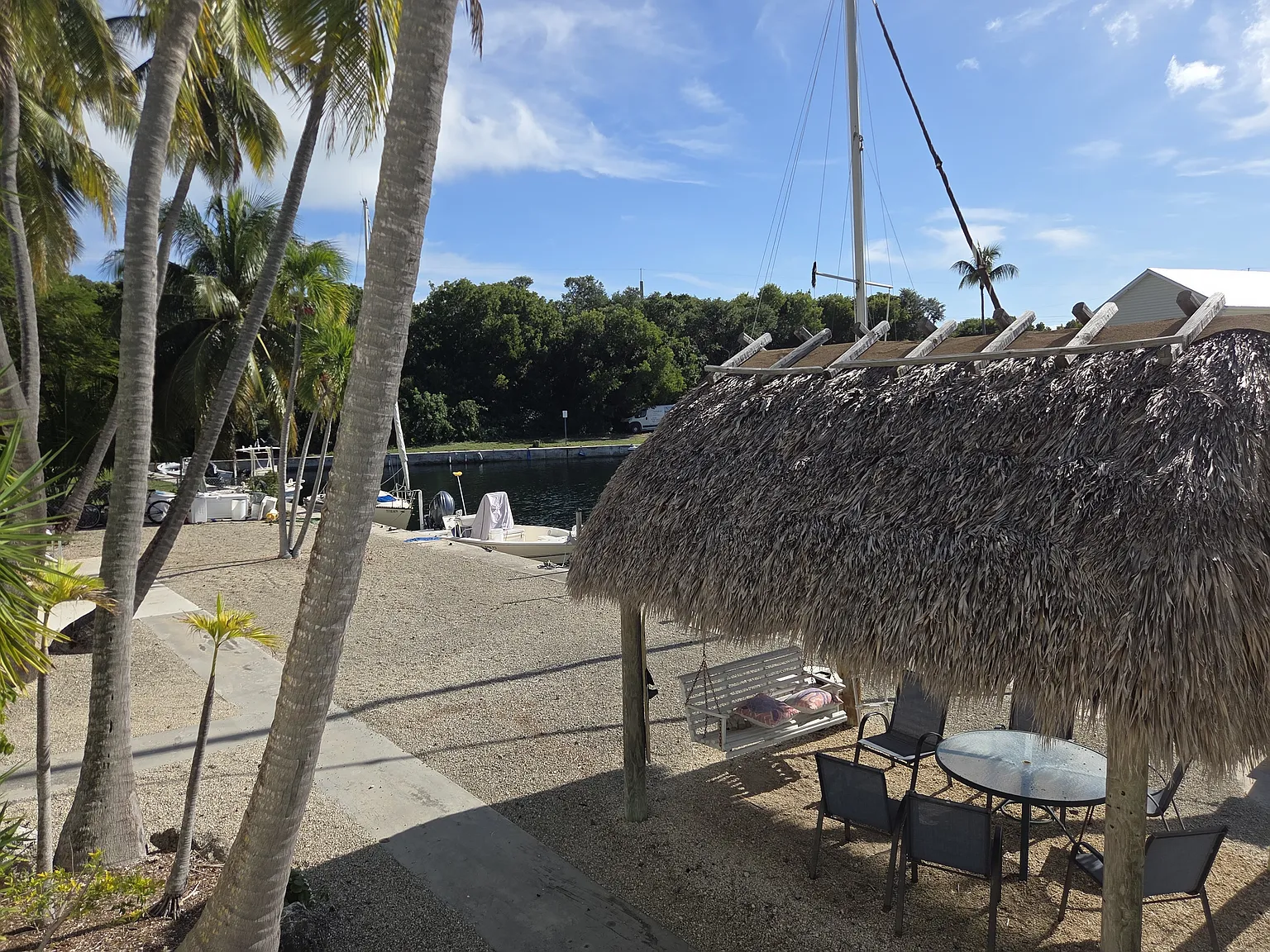 1 bed, 800 sqft, $1,900 — Photo 4