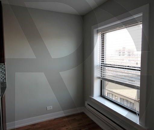 3rd image of 550 W Arlington Pl #550706