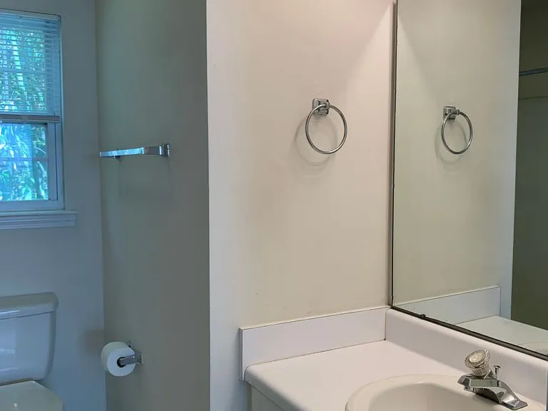 2133 Yaupon Dr — Photo 7