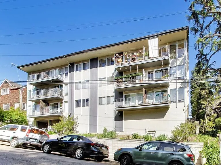 671 Vernon Street — Photo 25