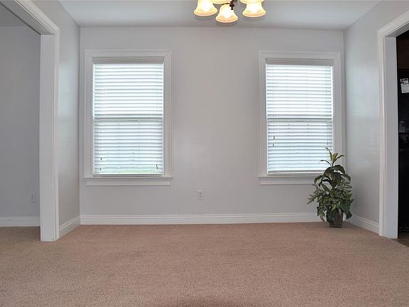 4th image of 299 Mayberry Way