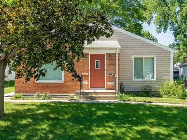 2902 Texas Ave S, Saint Louis Park, MN