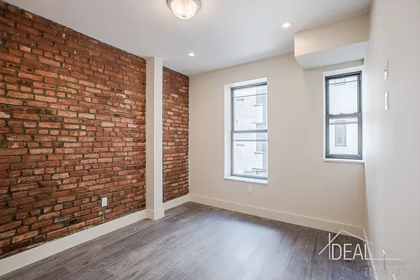 Rented by Ideal Properties Group | media 4