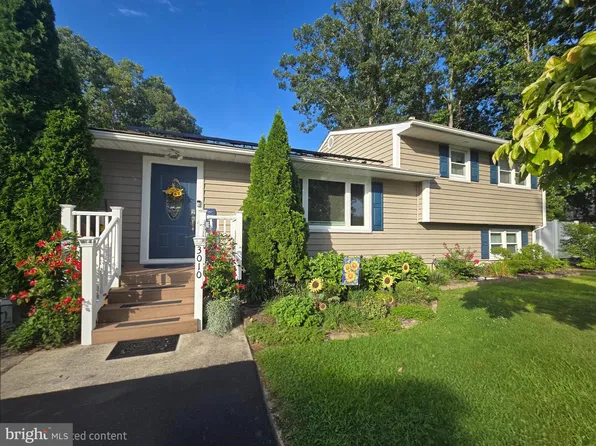 3010 Diamond Dr, Vineland, NJ 08361