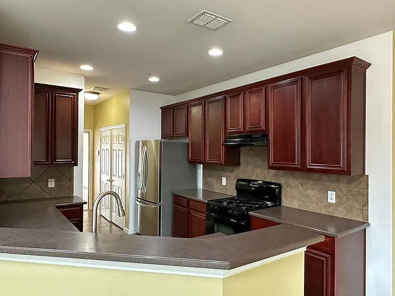 8730 Manhattan Ave #8730 — Photo 48