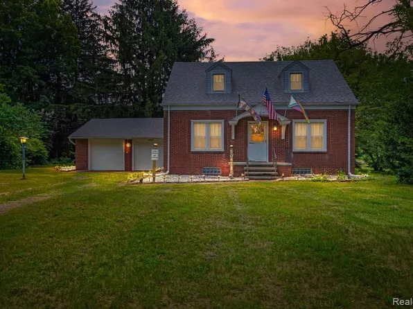 50471 Judd Rd, Belleville, MI 48111