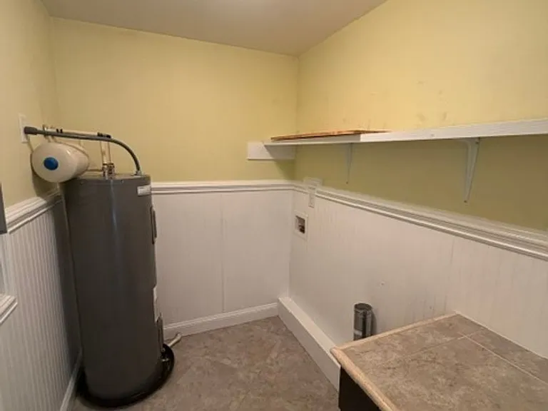 918 Carolina Ave — Photo 5