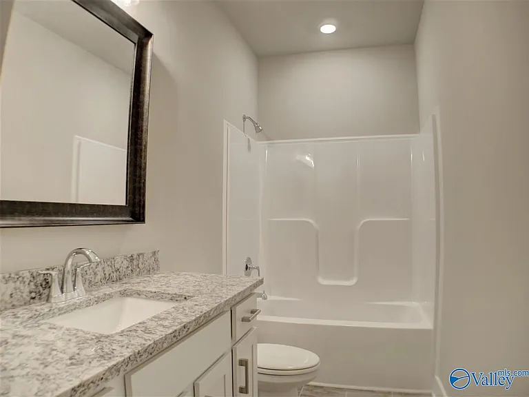 439 Ripple Lake Dr SW — Photo 13