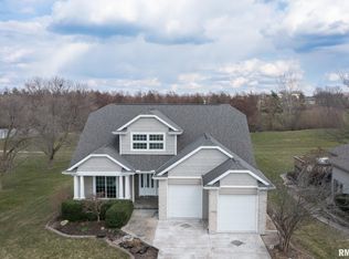 7420 N Radnor Rd, Peoria, IL 61615