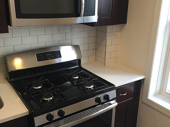 4th image of 31-78 34th St #3EE