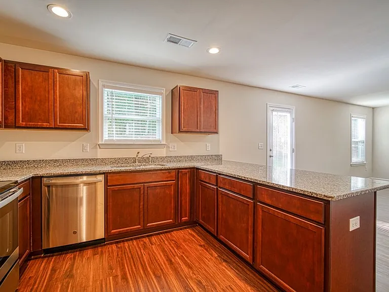 580 Millsgate Cir — Photo 13