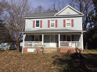 304 Meadowlane Cir, Mc Leansville, NC 27301