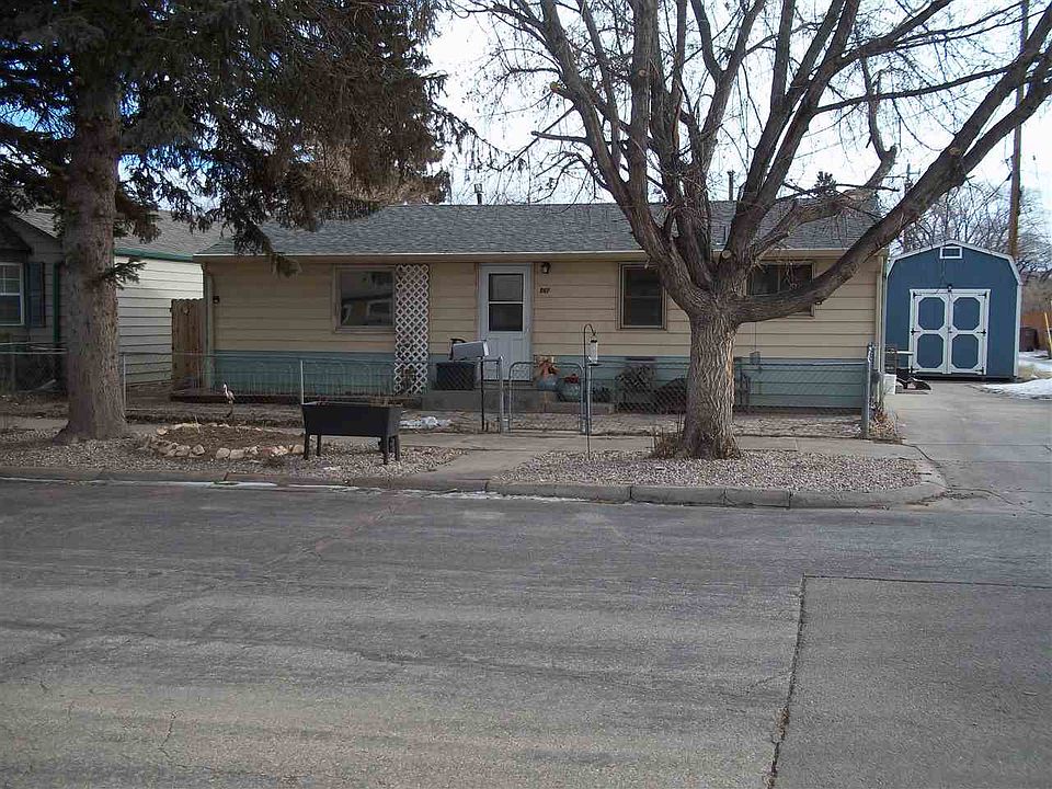 1st image of 867 6th St