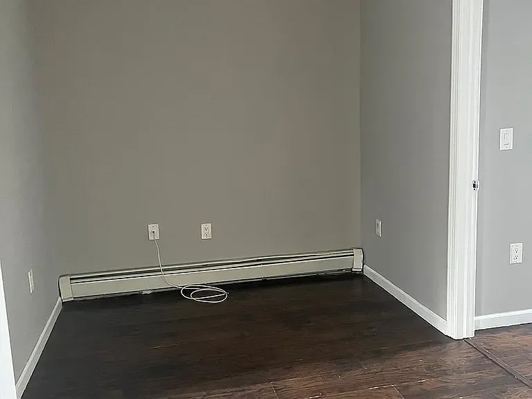 20 Claire Ave #5D — Photo 3