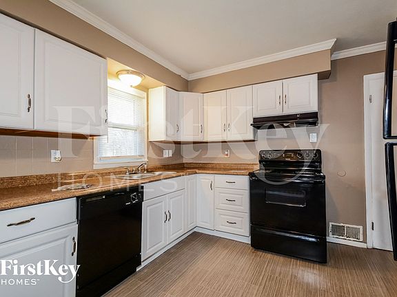 5th image of 5415 Parker Rd