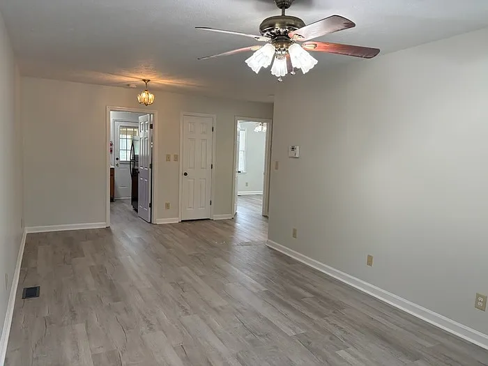 227 Randolph Ave — Photo 5