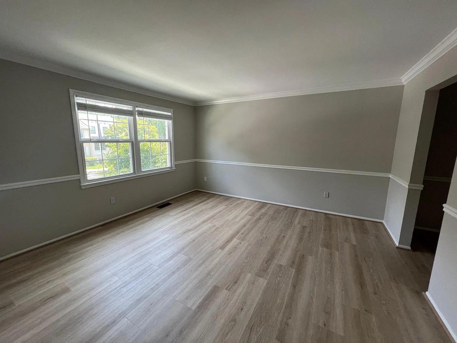 3 bed, 2.5 bath, 1218 sqft, $2,850 — Photo 2