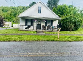 715 State Highway 2078, Olive Hill, KY 41164