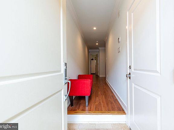 5th image of 752 S Dorrance St