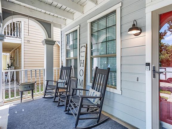 3rd image of 1025 Grey Fox Dr