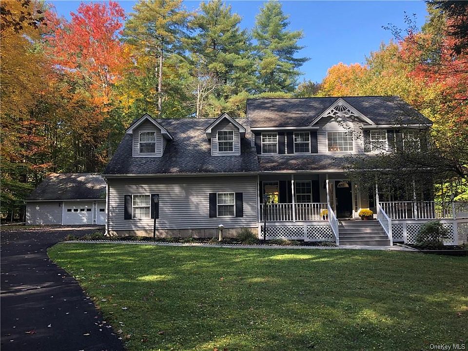 1st image of 151 Dubois St
