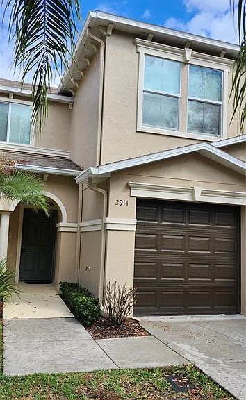 2914 Royal Tuscan Ln — Photo 2