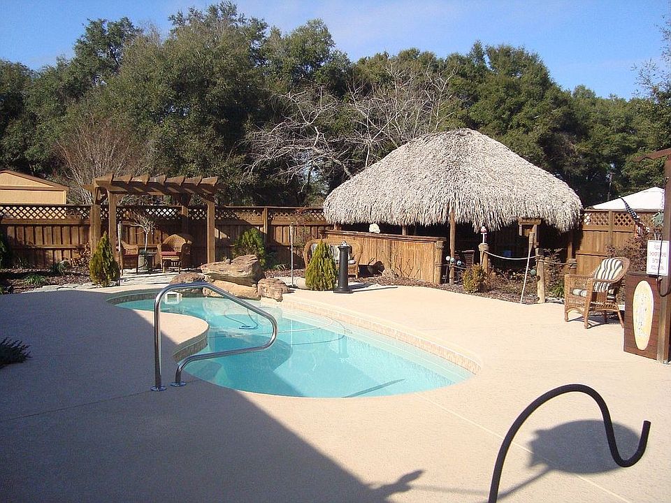 pool area