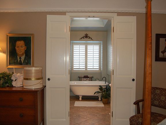 5th image of 2885 Burney Ln
