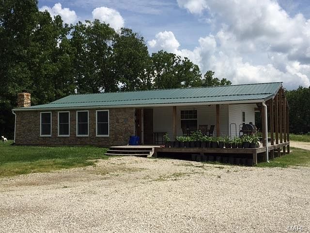 1st image of 130 Christina Ln
