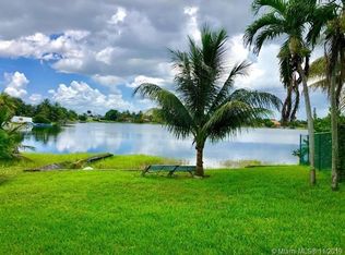 1171 W 60th St, Hialeah, FL 33012