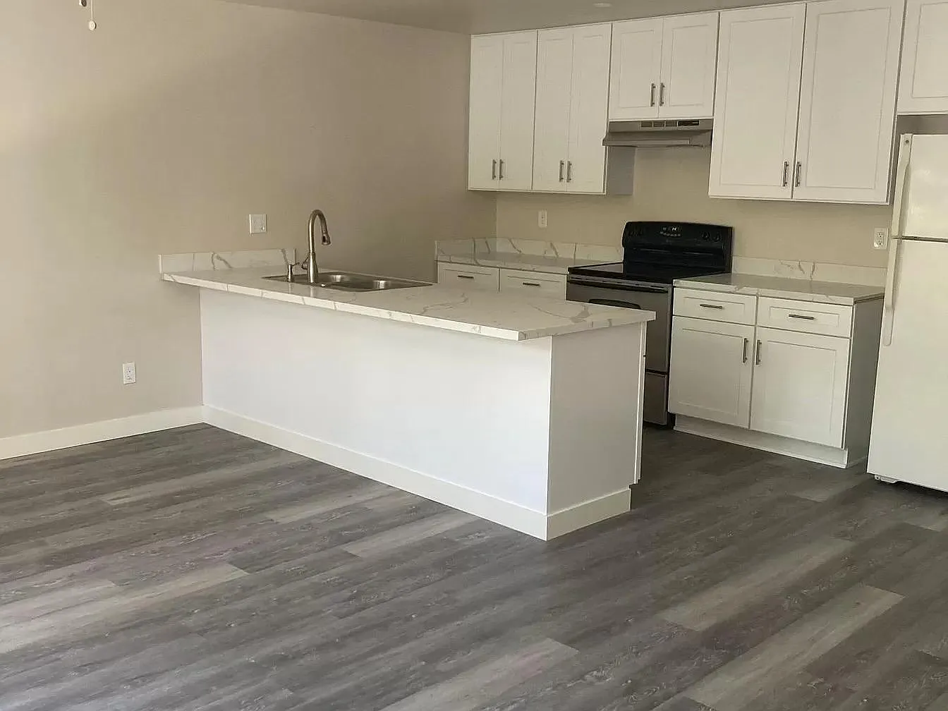 1119 Old Stage Rd — Photo 1