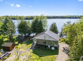 32 Whites Pond Rd, Palmyra, ME 04965