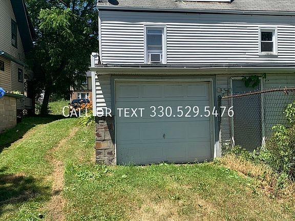 2nd image of 1924 Maple Ave NE