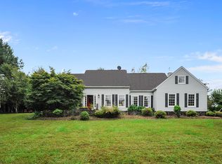 12822 Booth Rd, Lovettsville, VA 20180