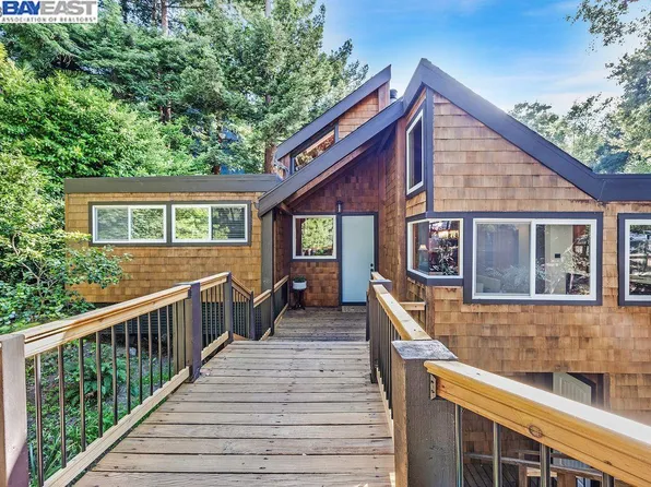 9 Wildwood Rd, Orinda, CA 94563