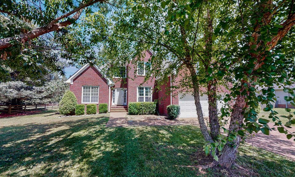 1st image of 2825 Iroquois Dr