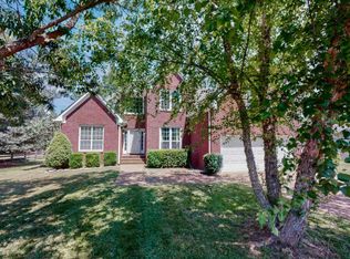2825 Iroquois Dr, Thompsons Station, TN 37179