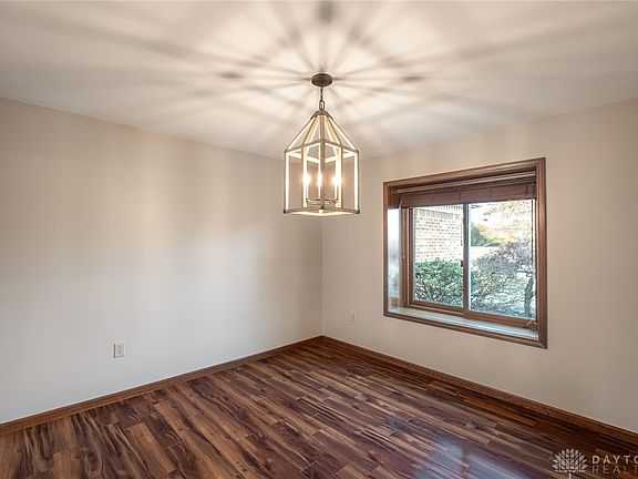 3rd image of 3831 Westwind Dr