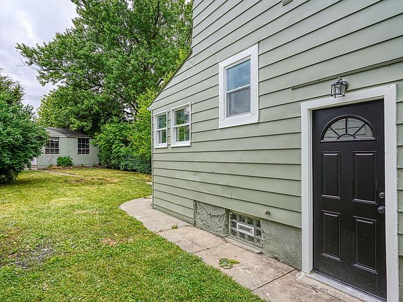 3rd image of 679 S Richardson Ave