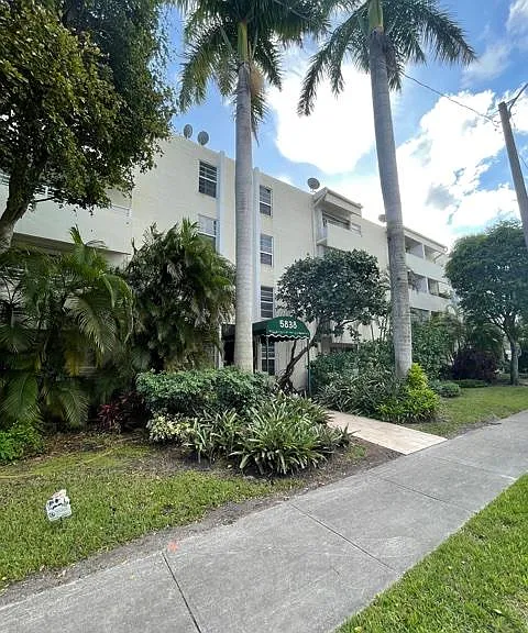 5838 SW 74th Ter #117 — Photo 30