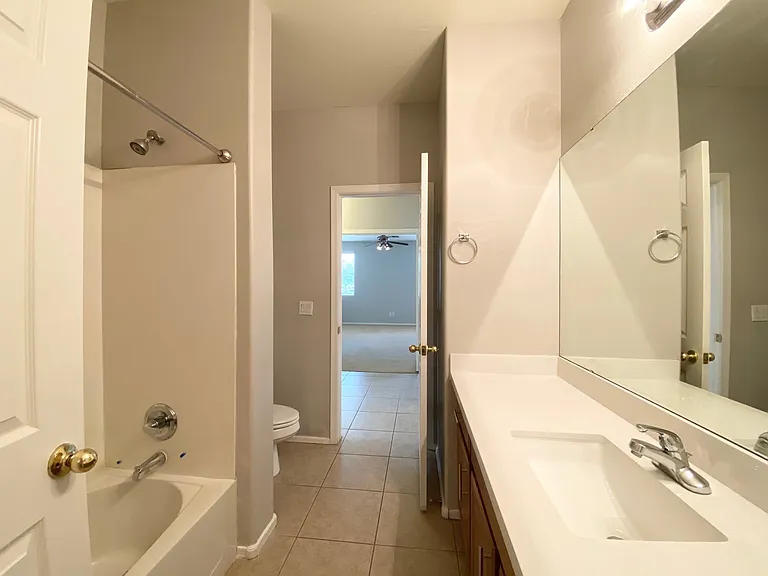 1376 E Mia Ln — Photo 16
