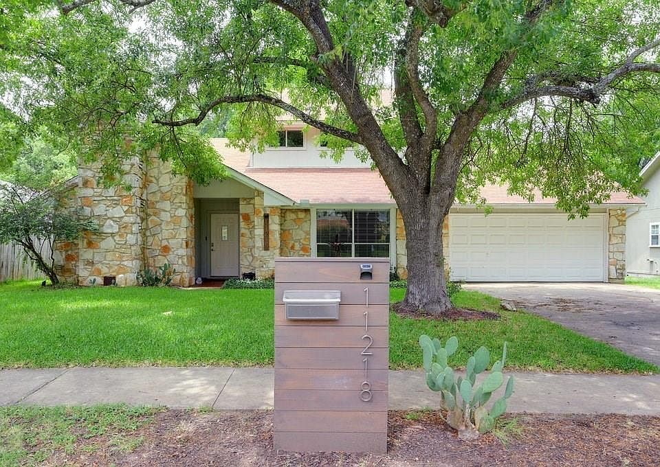 1st image of 11218 Blackmoor Dr