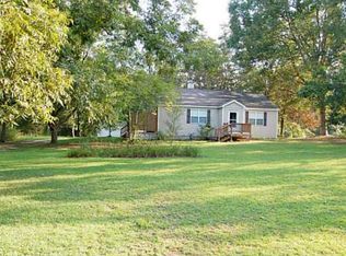 243 E Wright St, Winder, GA 30680