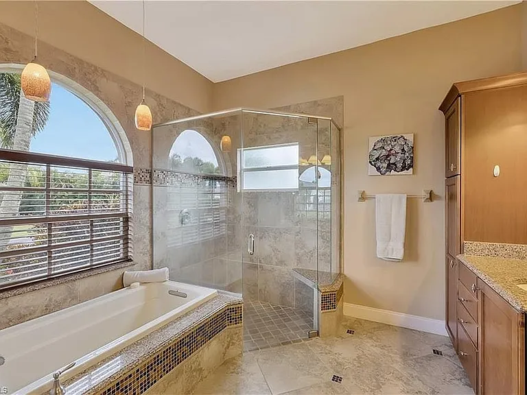 16604 Wellington Lakes Cir — Photo 11