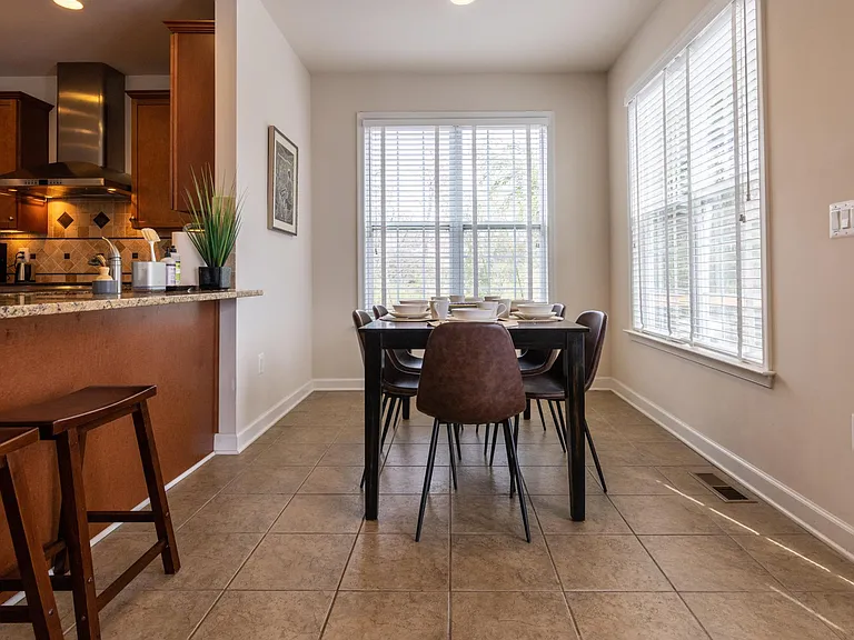 1307 N Utah St — Photo 9