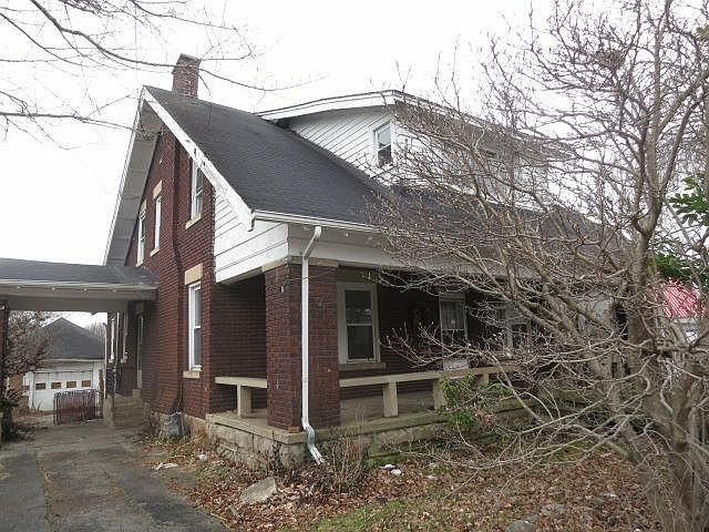 1st image of 144 E Broadway St