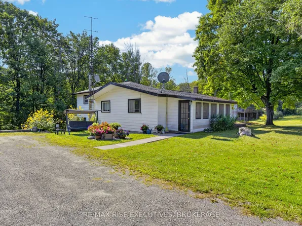 6900 Perth Rd, South Frontenac, ON K0H 2L0