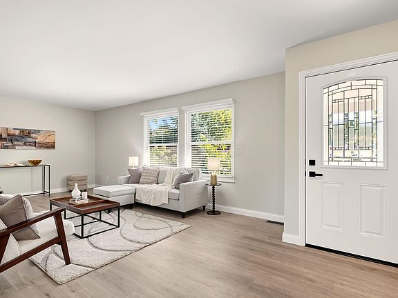 5th image of 657 Picadilly Ct