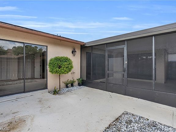 3rd image of 6330 Royal Woods Dr