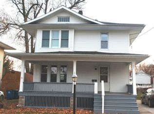 407 E Cherry St, Watseka, IL 60970